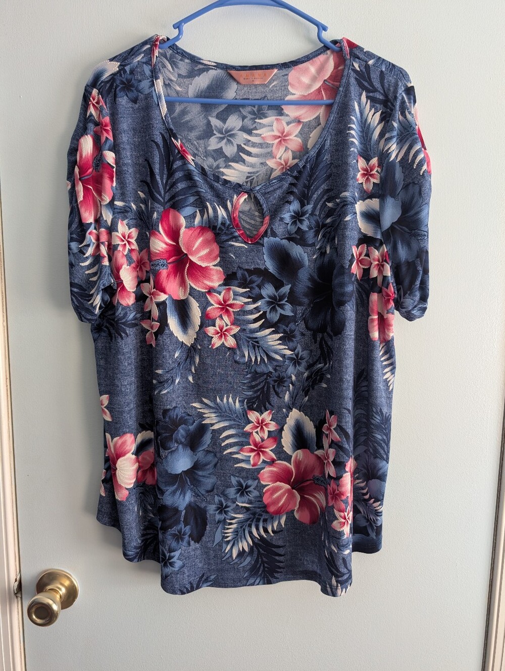 Amana Women's Top